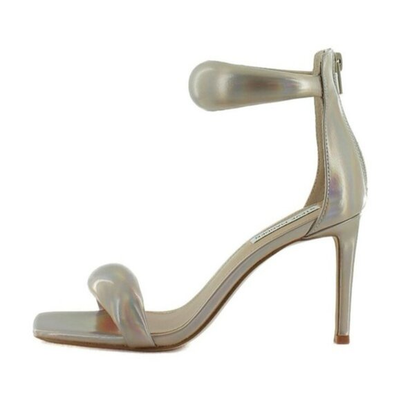 Steve Madden Gold Heels Sleek Design Elegant - Picture 2 of 10